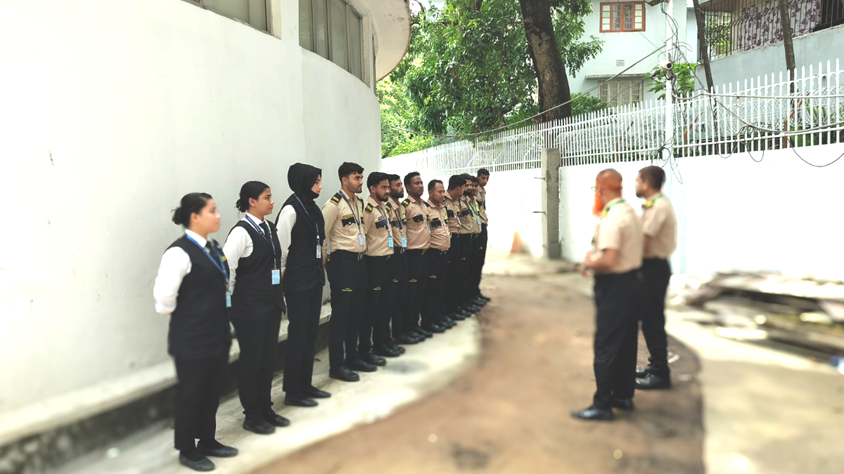 alt= "Security Guard Training"